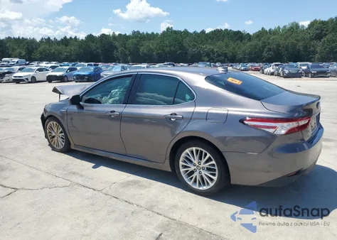2020 Toyota Camry Xle z USA, uszkodzony, nr VIN 4T1F31AK2LU016720